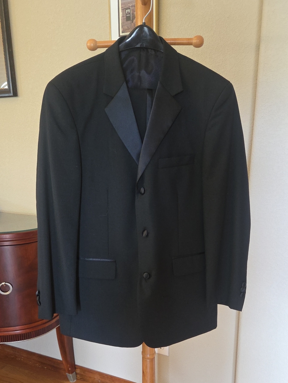 Linea Uomo, Men's Black Satin Lapel Tuxedo with Satin Striped Pants, 42R